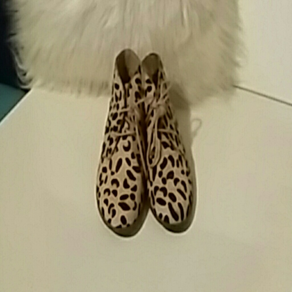 Steve Madden booties